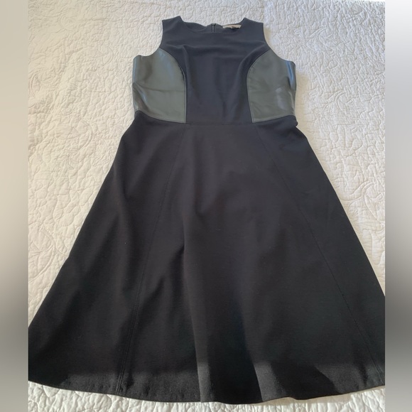 BANANA REPUBLIC DRESS - Picture 2 of 2